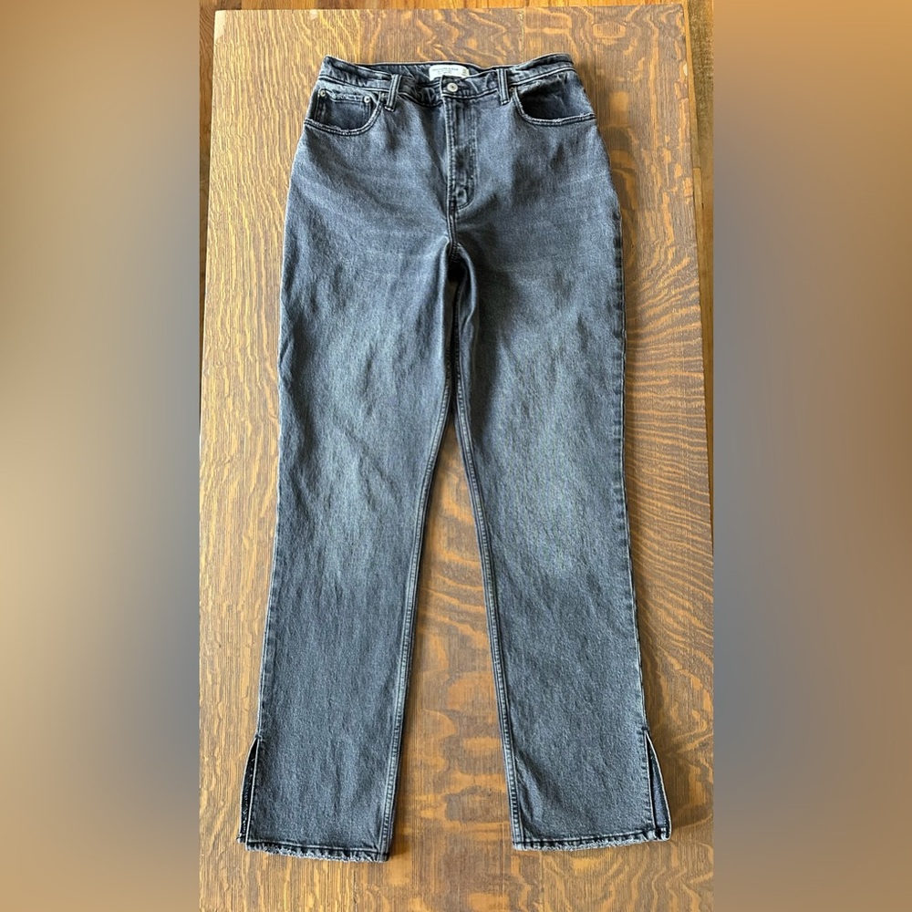 Abercrombie & Fitch ‘90’s Straight Ultra High Rise Women’s Black Jean 30/10 long